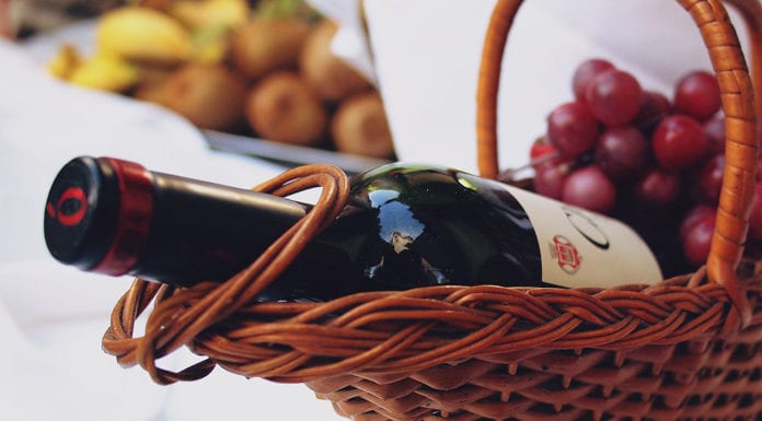 Вино в законе или тот самый случай, когда Дионис и Фемида заодно Вино в законе или тот самый случай, когда Дионис и Фемида заодно