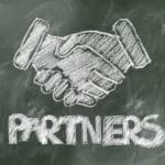 shaking-hands-2499629_1920