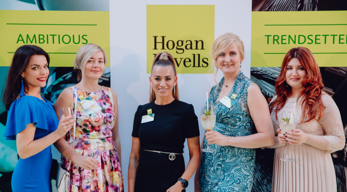 Hogan Lovells 25 лет Hogan Lovells отмечала 25 летний юбилей