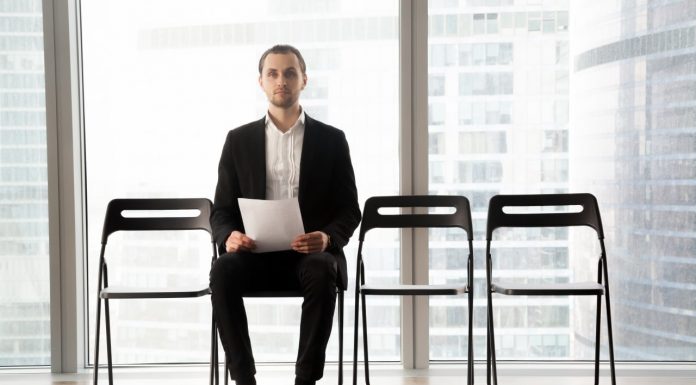 Люди боятся менять работу